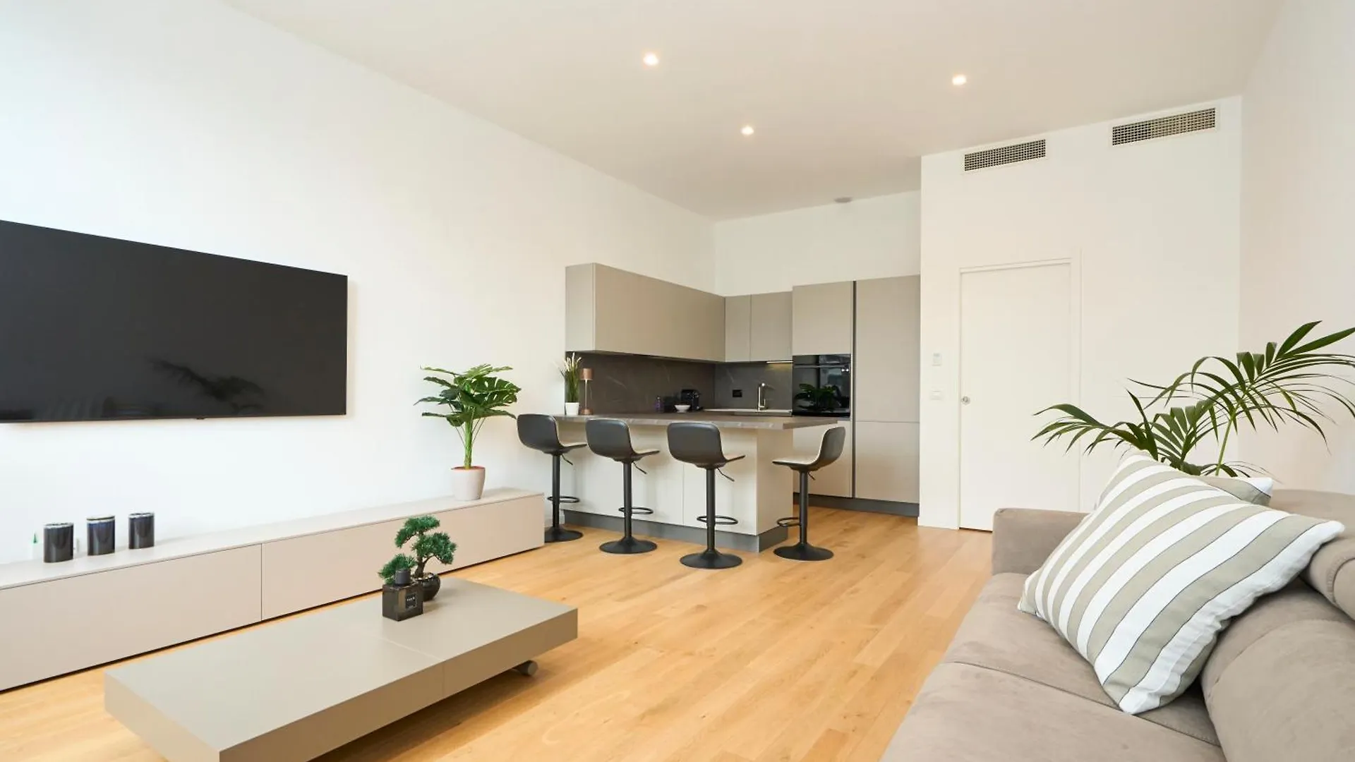 Luxury Design Suite - 20 Minutes From Duomo-Navigli location