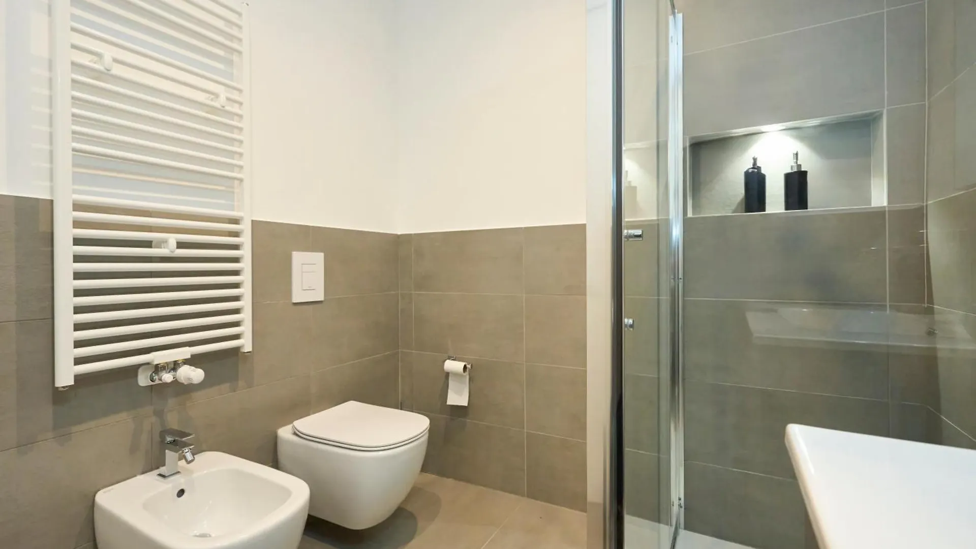 Luxury Design Suite - 20 Minutes From Duomo-Navigli 밀라노